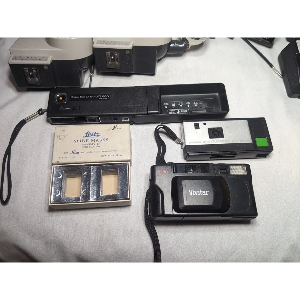 Huge Lot Vintage Camera Equipment Kodak Polaroid Cannon Flashes Cameras Lenses - Picture 8 of 15